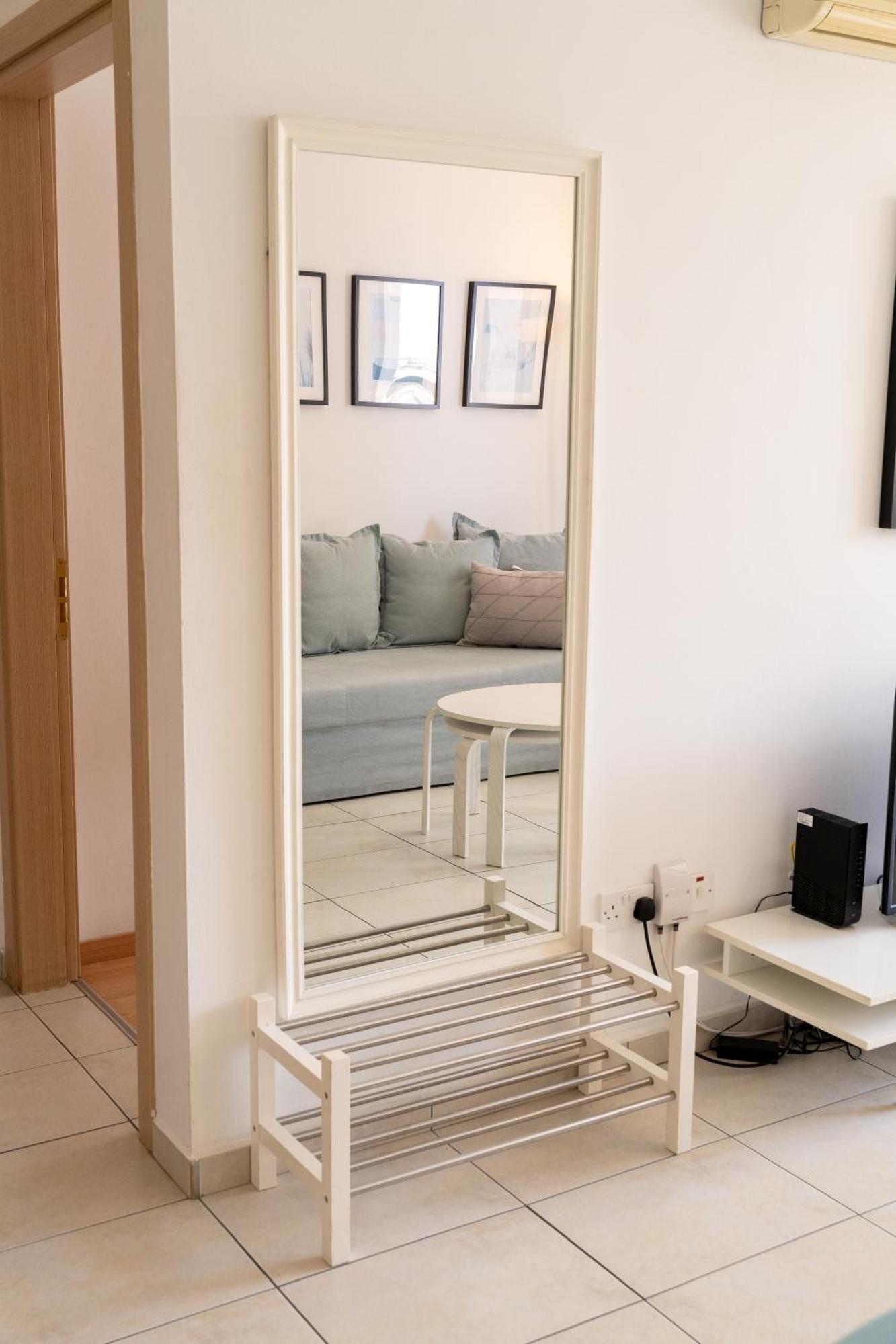 Blue Dawn Center Flat Apartamento Larnaca Exterior foto